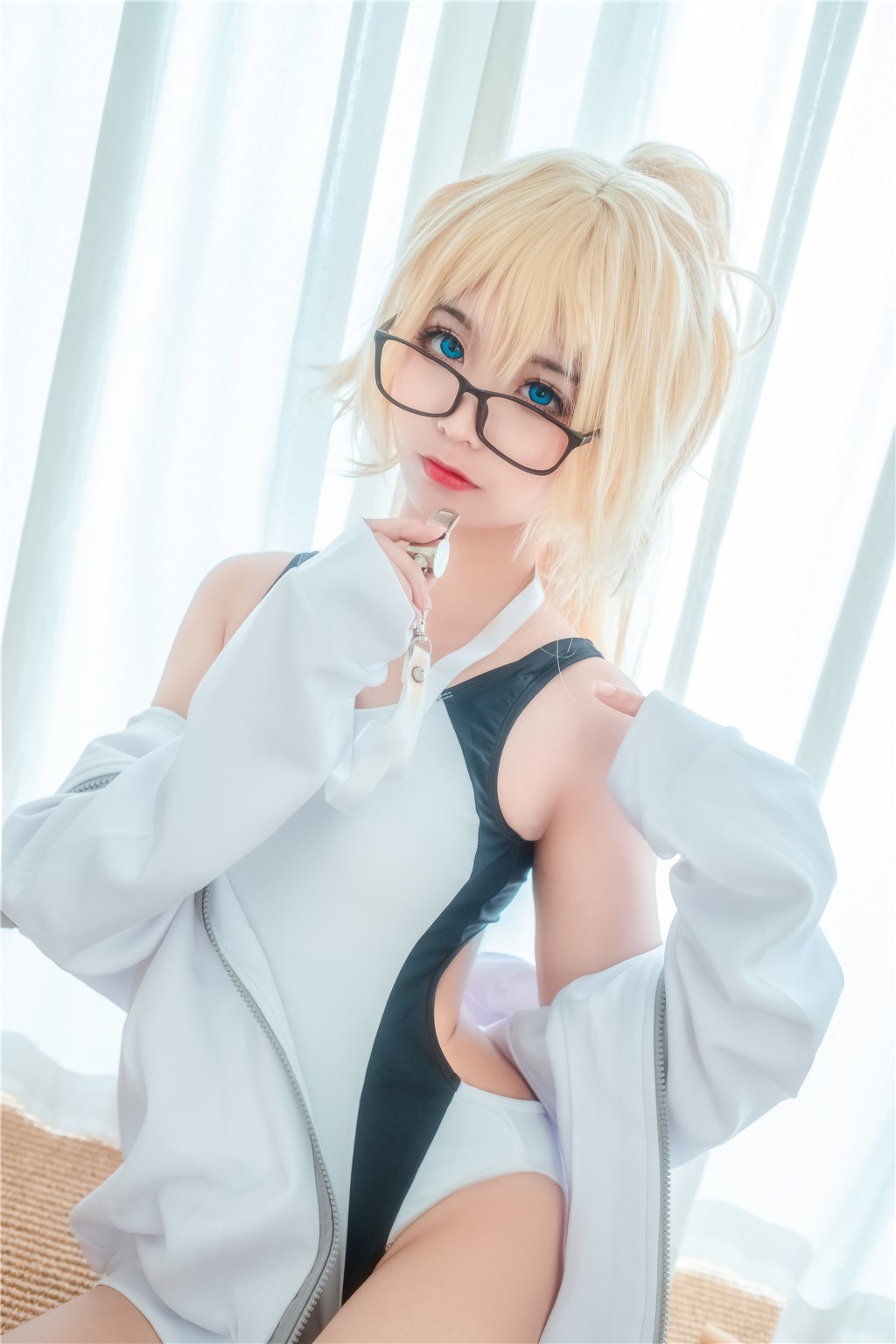 夜幕私享绝唱:明星在奢华聚会中释放出的那段狂野而又诱人的情感宣言