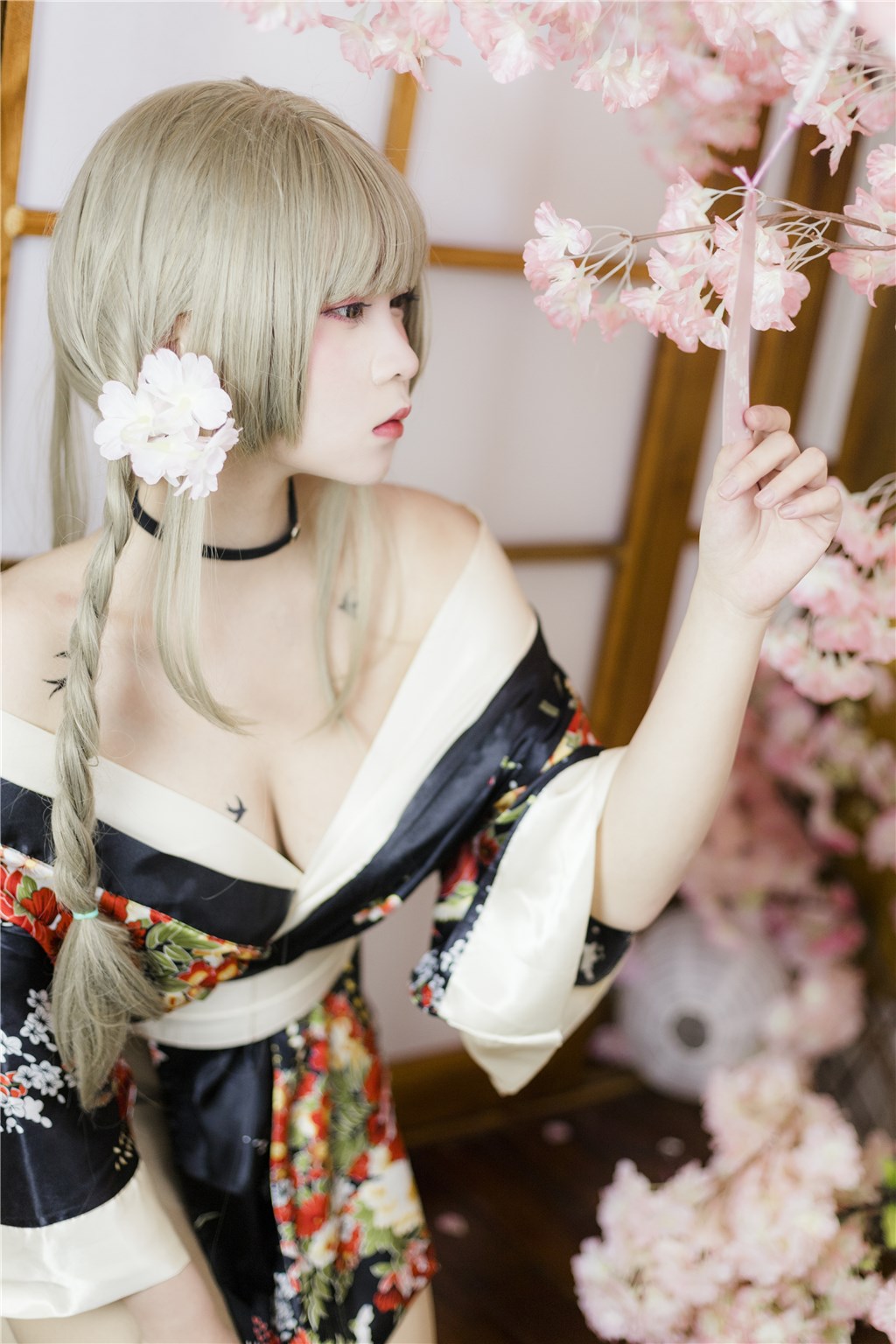 【黑料网】绝密档案：豪门内部权谋交易链条错综复杂，黑料内幕一经曝光震动全圈！